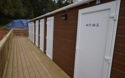 The new toilet block has arrived for our campers